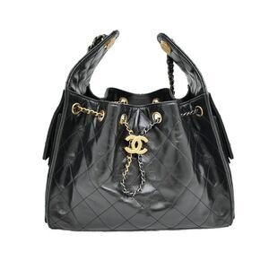 Chanel25 Small Handbag Shoulder As5293 Shiny Clamp Cuff Black Ladies